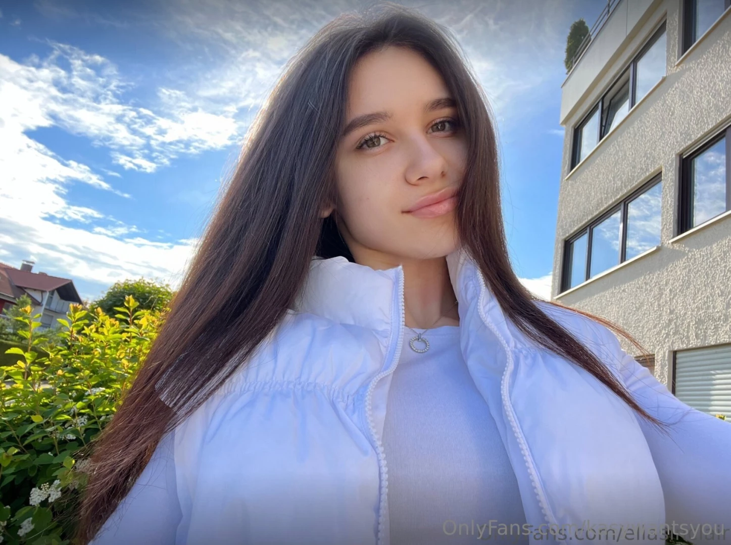 Don t miss ellasinclair my bestfriend loves to watch men cum she s part 20 