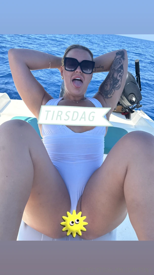 Nakenshoot fra b ttur i rhodos ute p profilen 80 til gamle og nye fans 