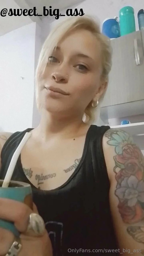 I m free to have fun how i want happy start to the week bby 