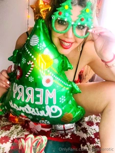 I already put up my little tree and i m waiting for your gift