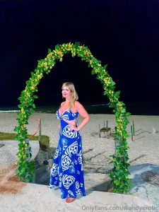 I m waiting for you to celebrate valentine s day together would you