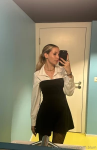 Feeling cute in this outfit part 1