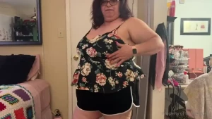 A hot breeding impregnation mommy role play custom video i made fill