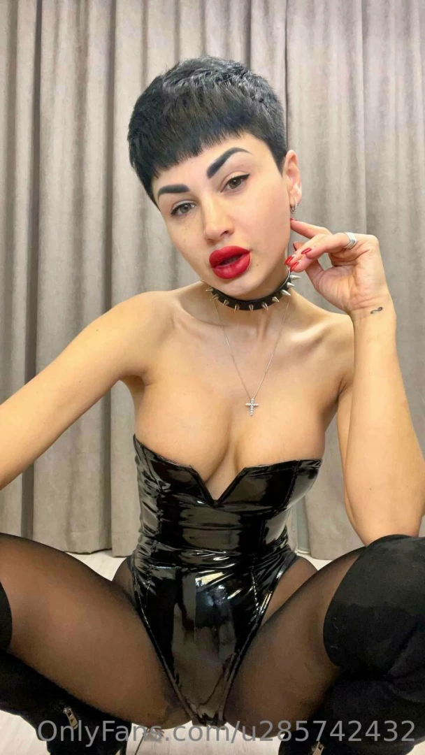 Would you refuse if i asked you to rip this outfit off me 