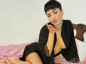 Getting hot in here nbsp tip 5 on this post to drop the night robe