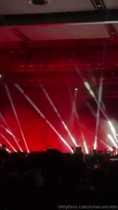 Hehe na wer war gestern auch auf dem konzert war der absolute hammer 