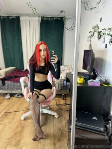 The color black suits me so well