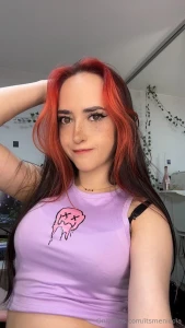 Someone says that i look modest it s only at first glance