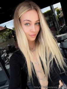 A gentle afternoon cocktails and a light breeze immersing myself in an