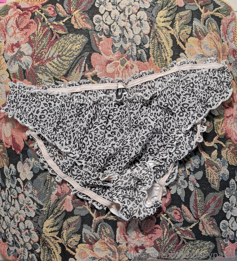 I m throwing a 3 for 2 underwear sale this whole summer and decreasing part 9 