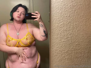 Those are all the pictures of fae in their yellow set as of right now part 5