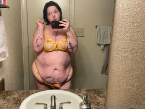 Those are all the pictures of fae in their yellow set as of right now part 6