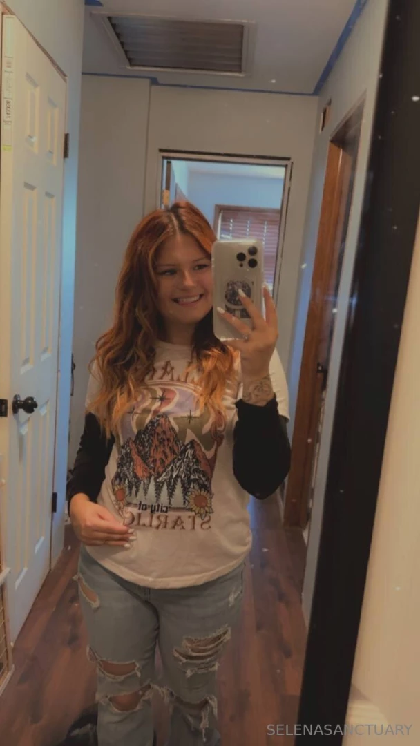 Took a picture stared at it for a bit and i was like damn i look good 