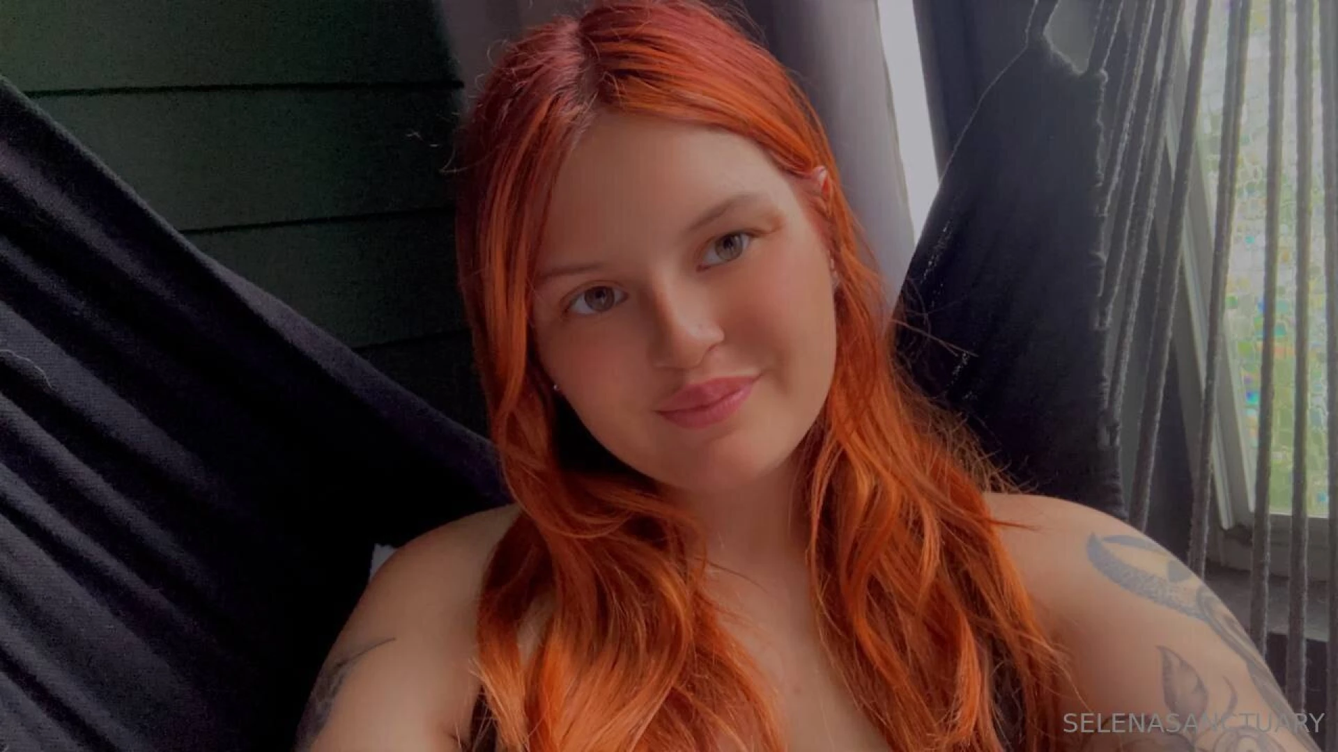 Who wants to chat i m hanging out watching tv and i m bored 