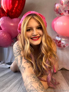 Happy international women s day to every lovely lady on here but don t