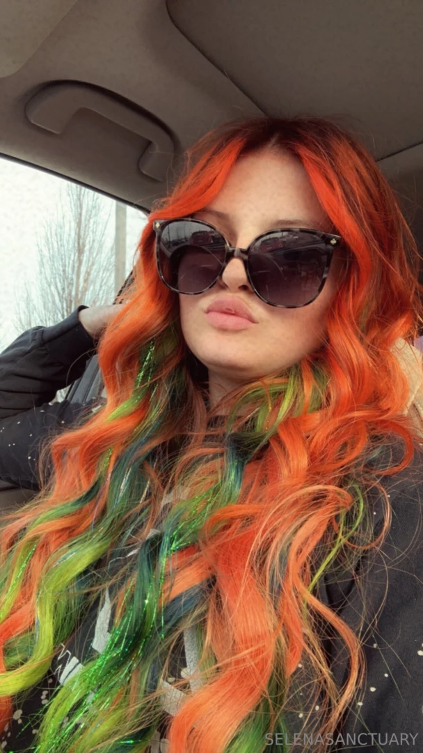 Your fav little leprechaun cum give me some luck 