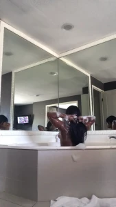 Soapy ass jacuzzi twerk video