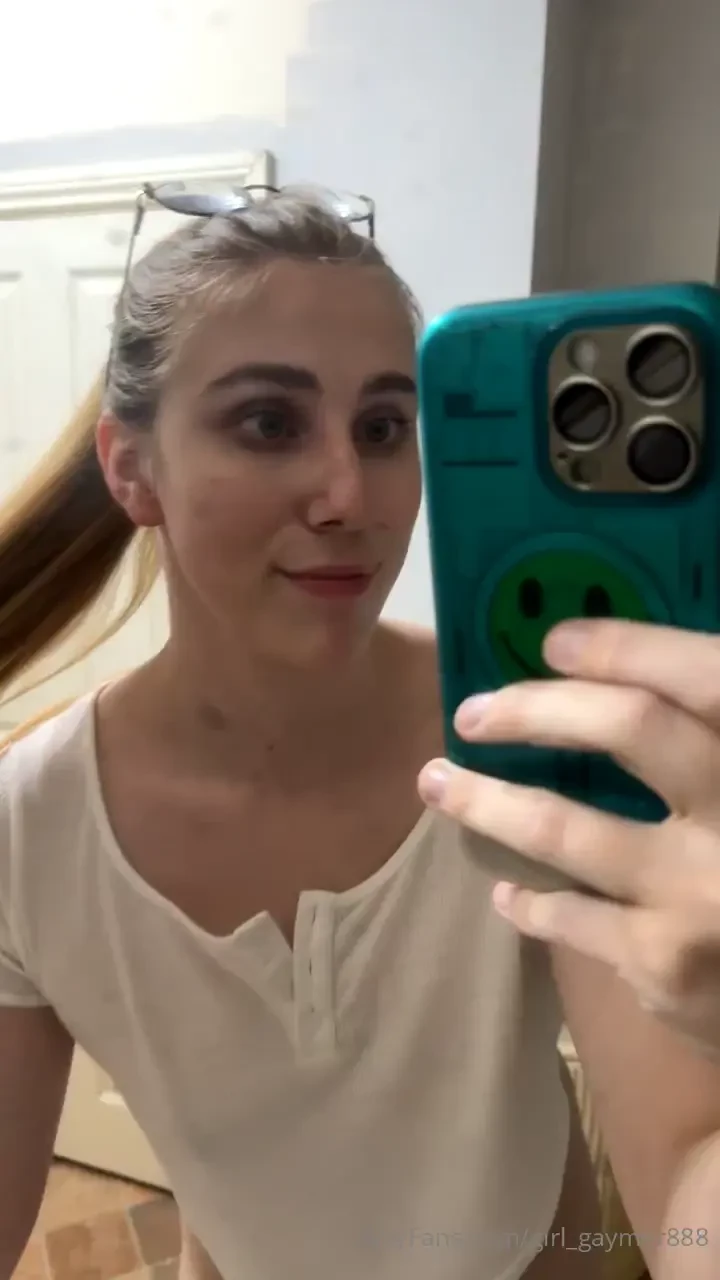 If you see this post you have to message me n tell me how sexy i am 