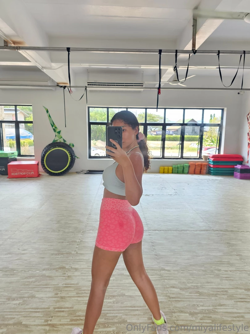 Would you like to be my workout buddy 