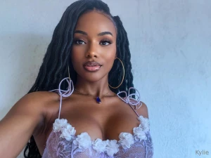 She s sugar and spice and crushing hard on silver foxes https onlyfans part 3