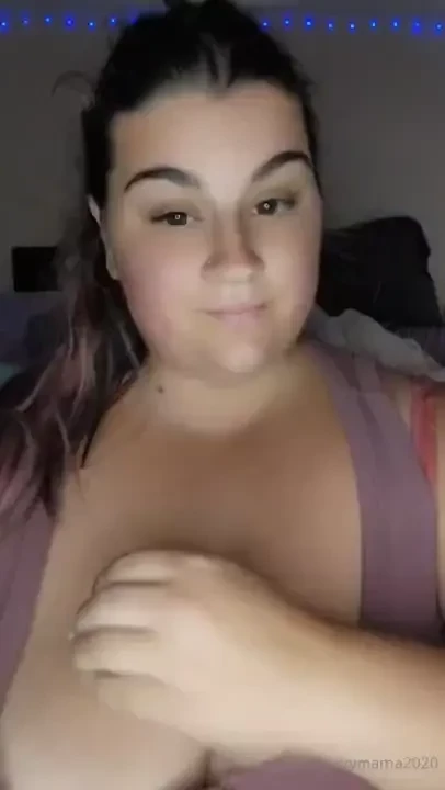 Are you a boob or an ass man 