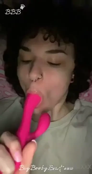 Boob bouncing and cum sucking 
