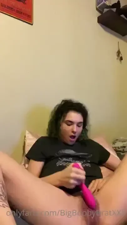 Playing with my favorite pink dildo it felt so good on my sensitive 