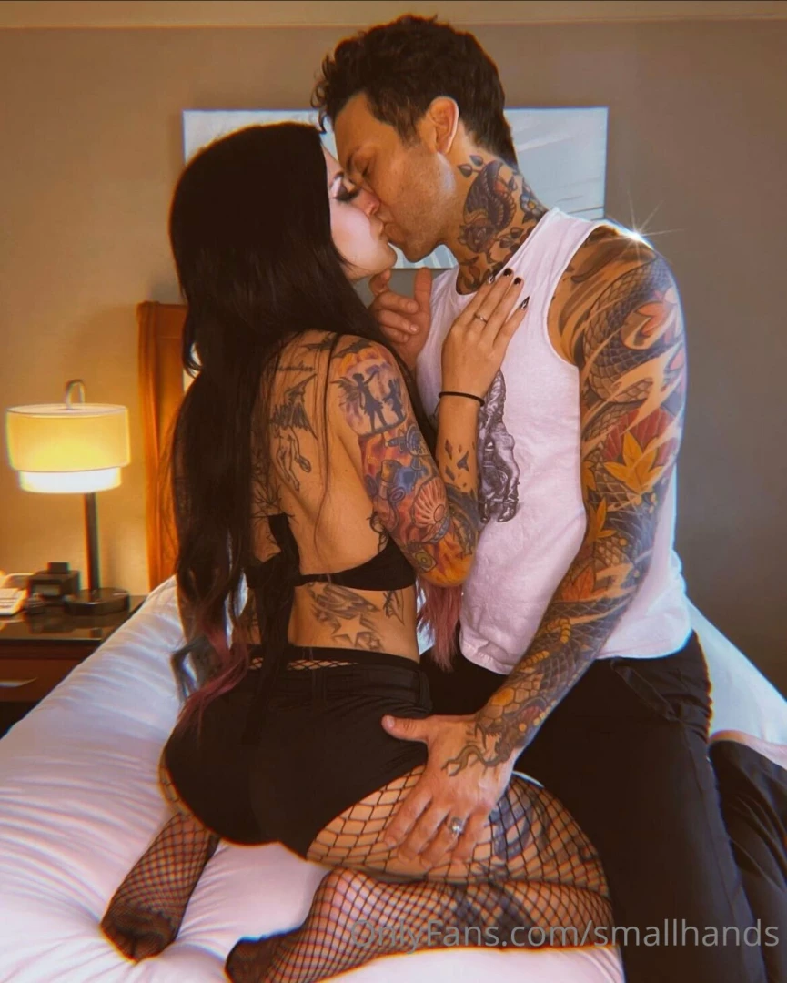 Hawkhatesyou and i had some serious fun at miami sexcon it starts off 