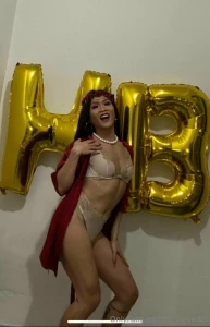 If you can describe my b-o-d-y with three words how would you describe part 29