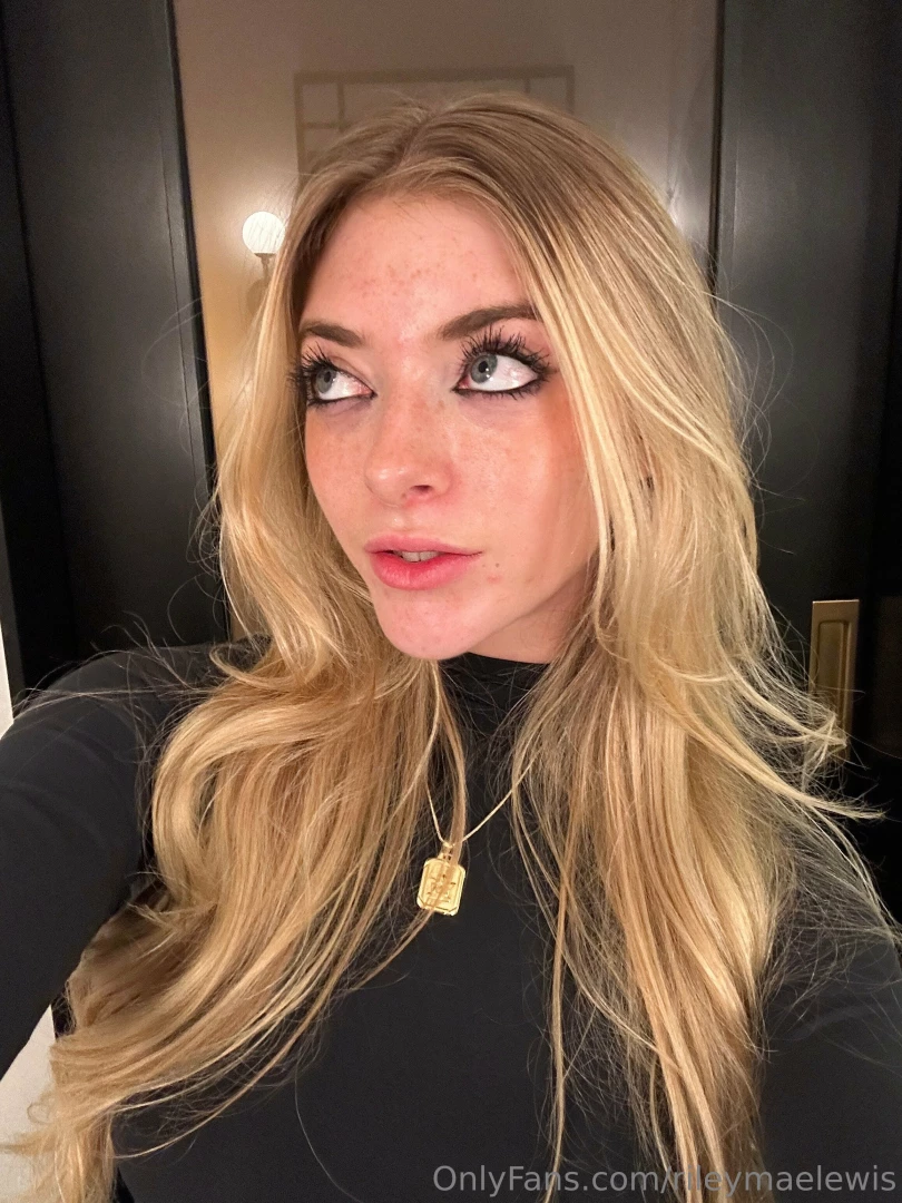 When you look me in the eyes what happens 