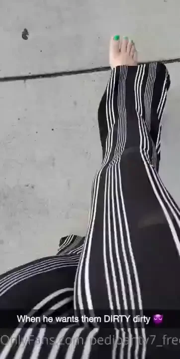 I want you to worship my disgustingly dirty feet after walking around 