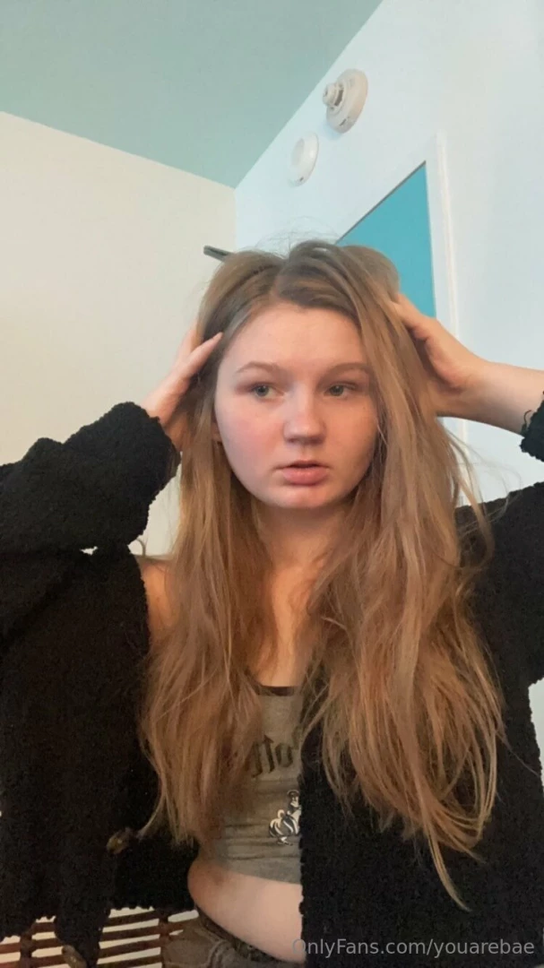 Classic girl next door vibes 