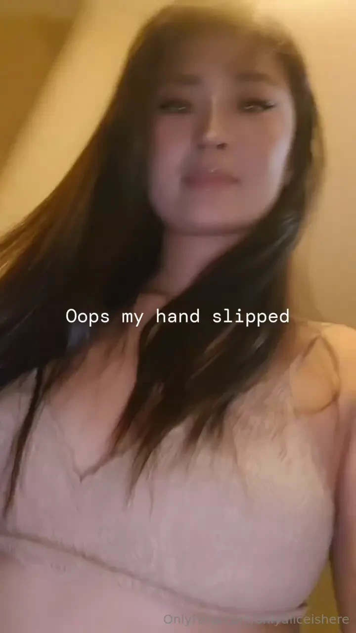 Dm me and i ll send you a special gift 