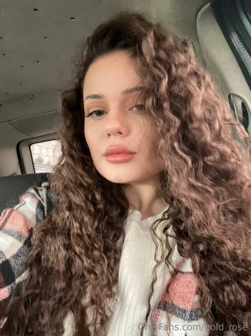 Selfies time to time can be better than nudes right also i love when 