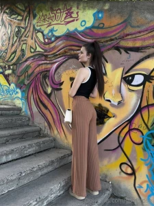 Can u make a photo with me please hehe