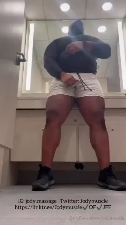 Workout 1 of 2 done and wanna show off in my private space 