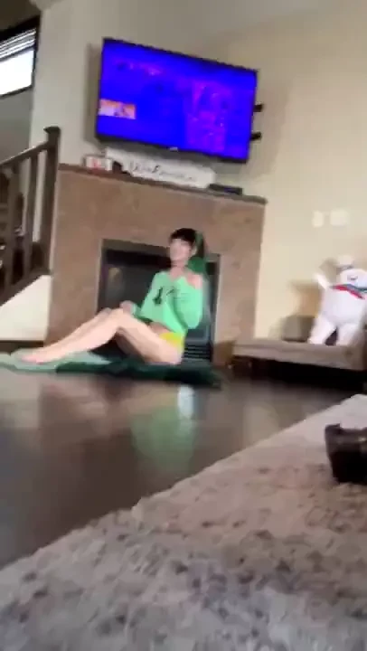 Stream started at 03 02 2024 09 22 pm going live with lunaluck420 