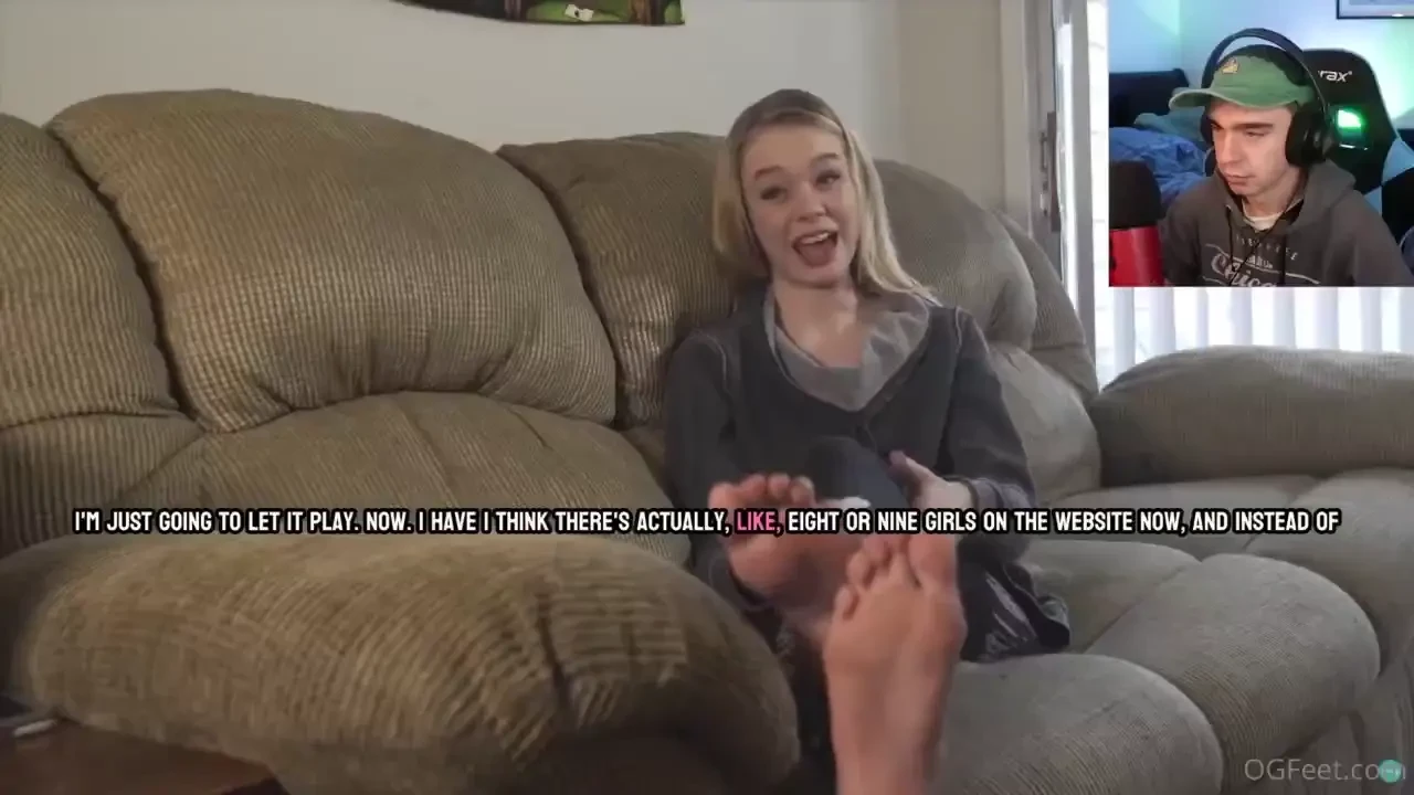 Lol youtubers commentating on my video hahah 