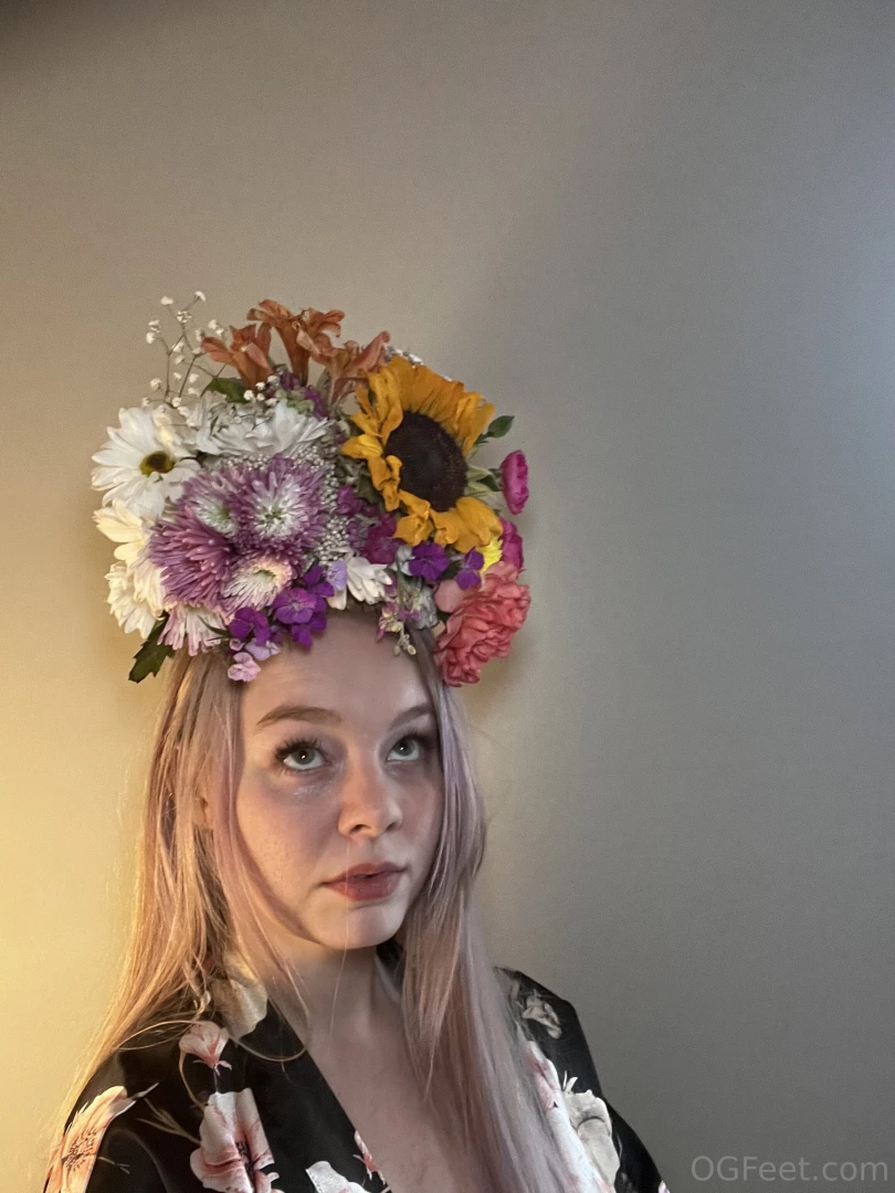 Flower queen part 2 