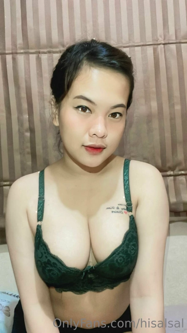 Dm for -custom videos or pic -skypee video call -sexting -promote ur part 1 