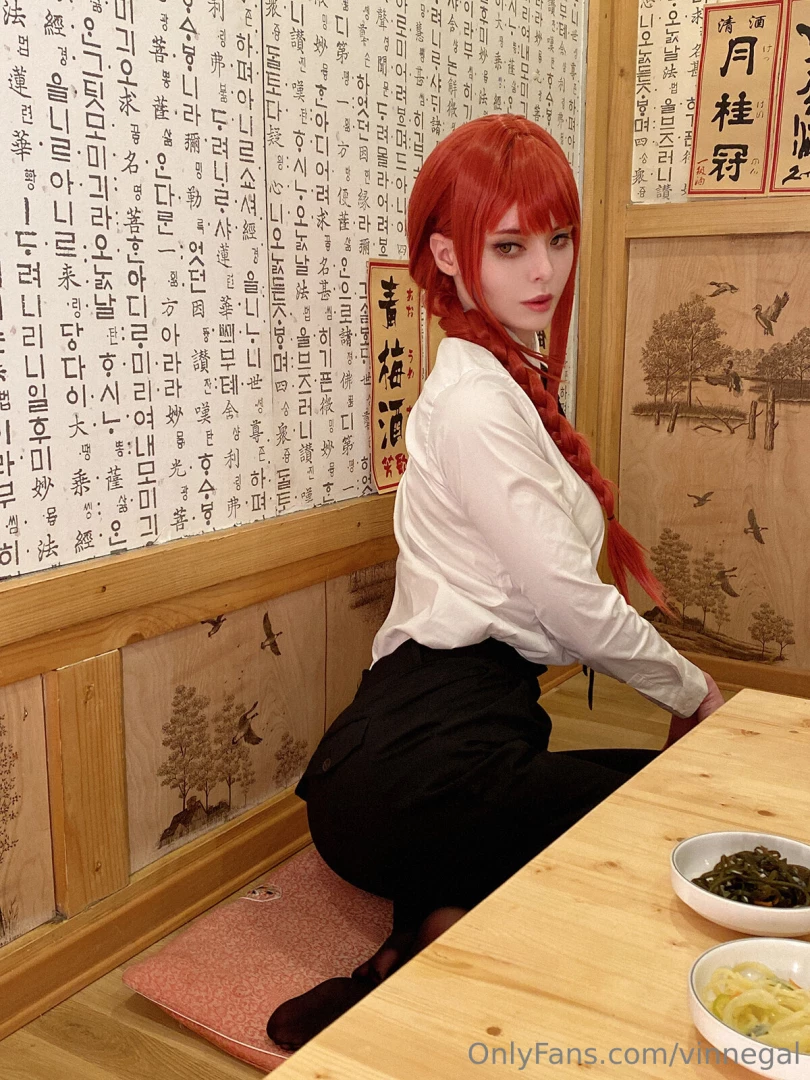 There s an empty seat next to me are you coming 