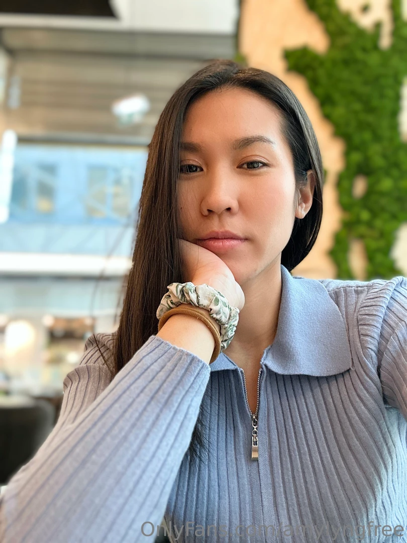 You see me in a coffee shop are you saying hi 