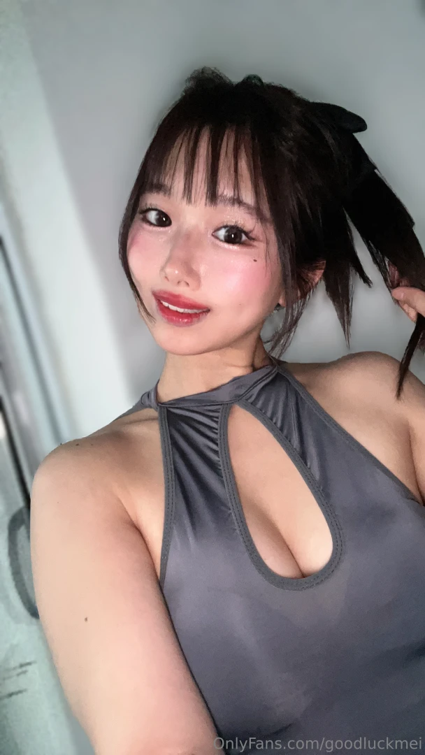 How about mei with ponytail 