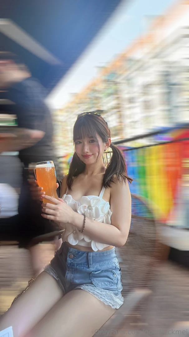 I like the summer because i m exhibitionist part 2 