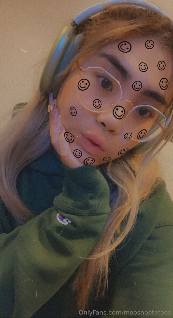 Knock knock moosh is here 