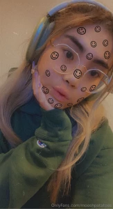 Knock knock moosh is here