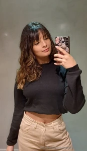 A selfie before going out do you like my outfit