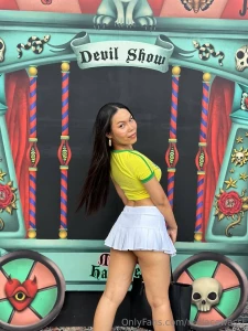 Cum say hello to the halloween devil xxxx