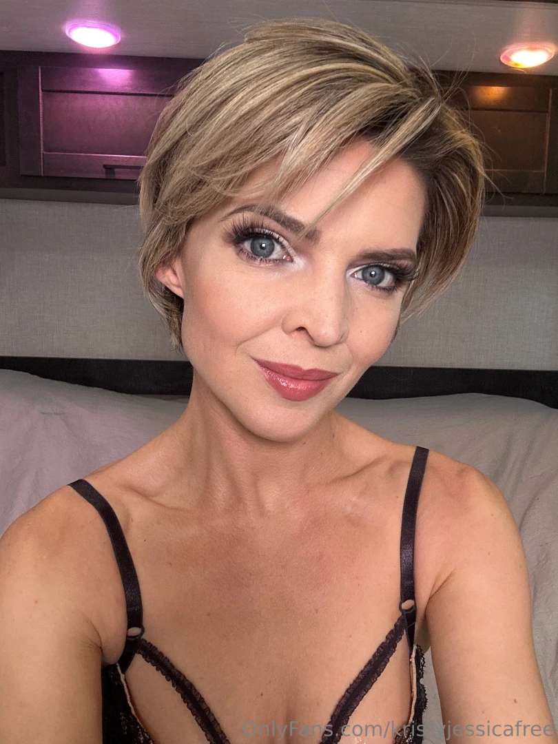 Just heavily discounted my subscription bundles for my vip page 