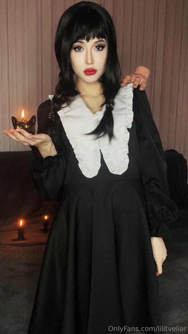 Yes i m a little late but let s wrap this up this christmas cosplay of 